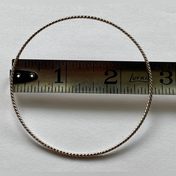 Silver Tone Bracelet Lot of 29 Stackable Skinny Bangles - Picture 3 of 6